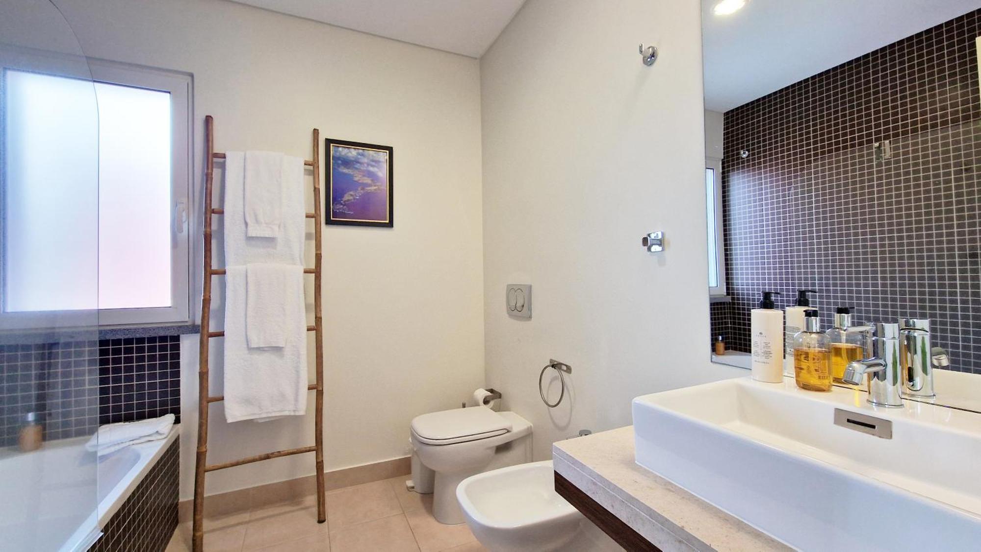 Villa Antonina By Lovelystay Arco da Calheta  Exterior foto